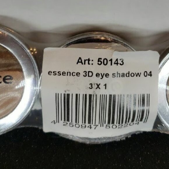 Lot 3 -of Essence 3D Eyeshadow Duo - Irresistible Caramel - Brand New - Picture 3 of 8